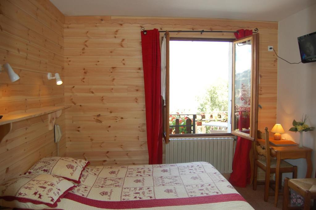 Au Bon Logis Hotel Risoul Quarto foto